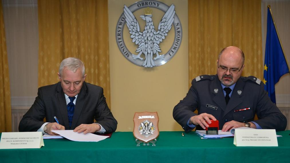 Firma spod Wrocławia dostarczy dla wojska niemal tysiąc specjalnie zaprojektowanych ciężarówek