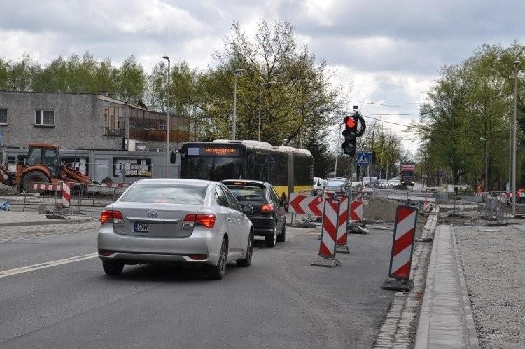 Ruch wahadłowy koło węzła Bielańskiego. Ile potrwają prace?
