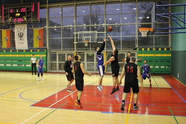 Dolnośląska Amatorska Liga Koszykówki: Koniec żartów, rozpoczęły się play-offy!