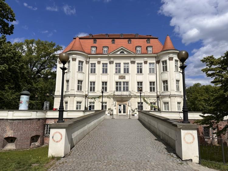 Pałac, stawy, tajemnice i uroki - musicie odwiedzić Park Leśnicki