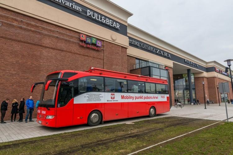 Krew pilnie potrzebna. Krwiobus będzie czekał przed Magnolią Park