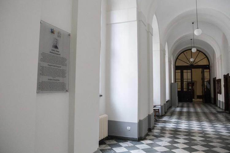 Awantura o upamiętnienie arcybiskupa na Uniwersytecie Wrocławskim. „Ten człowiek jest symbolem mowy nienawiści”