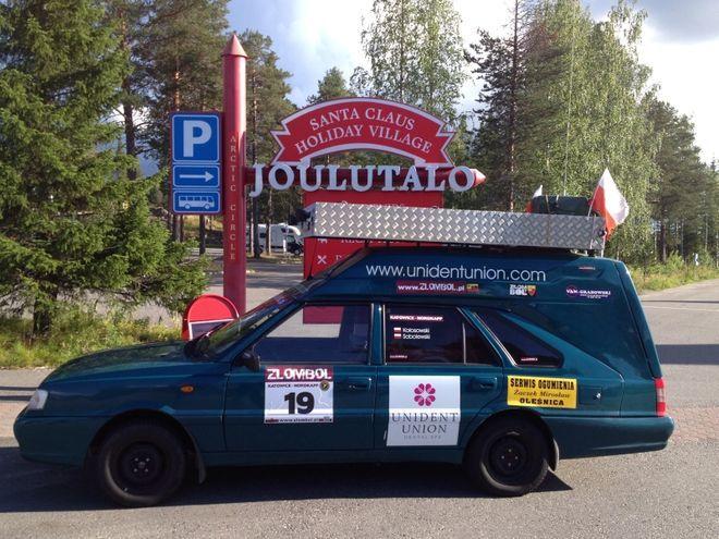 Wrocławska załoga przejechała polonezem 6500 kilometrów w rajdzie Złombol 2013