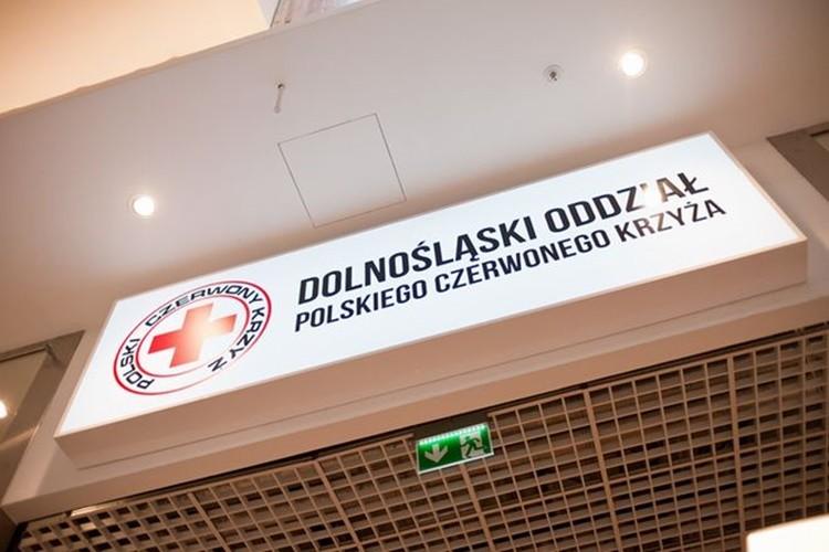 Afera w Prawie i Sprawiedliwości. Prokuratura bada czy doszło do przekrętów w PCK.
