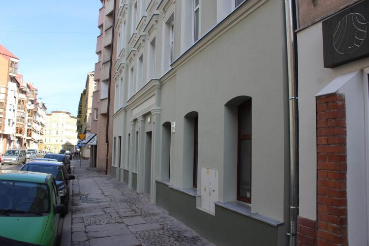 Kolejna kamienica wyremontowana. Nowa elewacja i kunsztowne zdobienia [ZDJĘCIA]