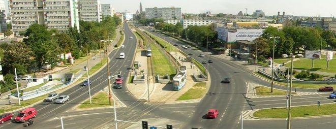 Opóźni się budowa trasy rowerowej, przejścia dla pieszych i świateł na Legnickiej 