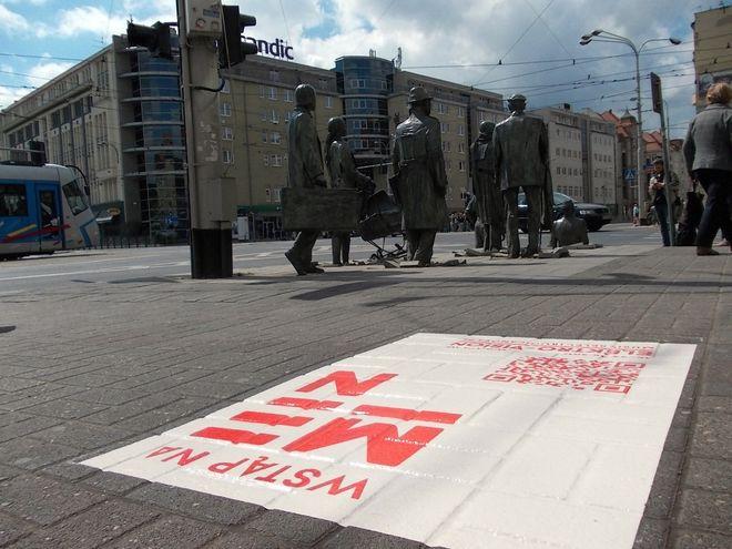 Charakterystyczne grafiki pojawiły się na chodnikach w centrum miasta [ZOBACZ]