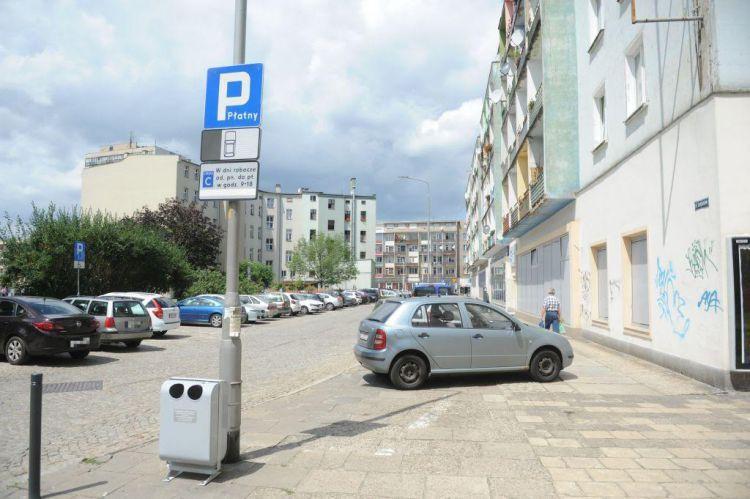 Zmiany w organizacji ruchu. Nowe płatne miejsca parkingowe