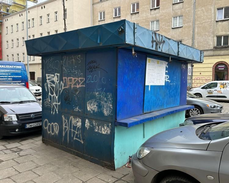 Puste budy szpecą Wrocław. Kiedyś były kioskami