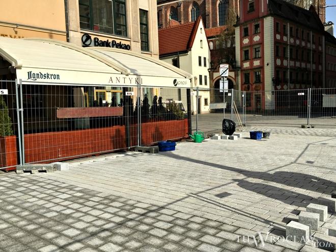 Koniec budowy szpilkostrady w Rynku. Nowym traktem przejdziemy się już za kilka dni