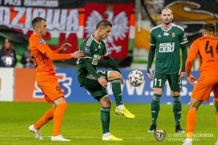 Bolesna porażka i to na własne życzenie. Śląsk przegrywa derby z Zagłębiem Lubin