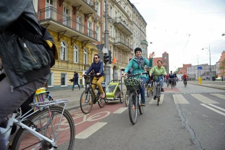 W niedzielę przez Wrocław przejedzie kilka tysięcy rowerzystów [TRASA]