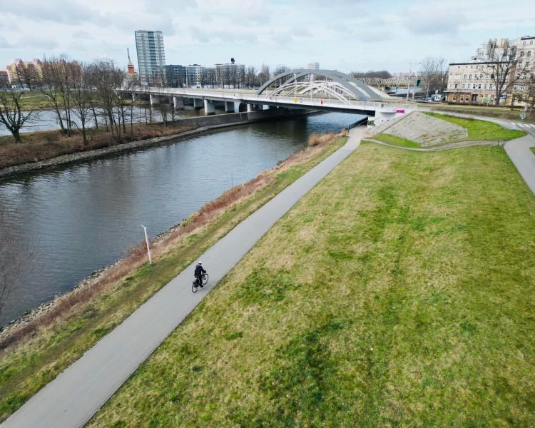 Spacer przy Odrze we Wrocławiu – najciekawsze miejsca na spacer przy rzece w mieście [ZDJĘCIA, MAPKI]