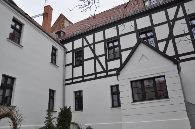 Ostrów Tumski bardziej ekologiczny. Kuria zainwestowała w termomodernizację zabytków