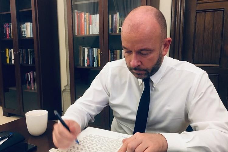 Jacek Sutryk staje po stronie nauczycieli. Prezydent wystosował list do premiera