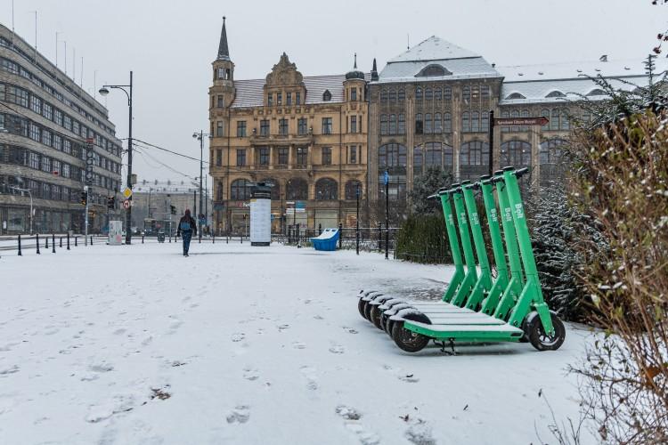 Przed nami cały tydzień ze śniegiem, możliwe nawet zawieje. Kiedy wiosna?