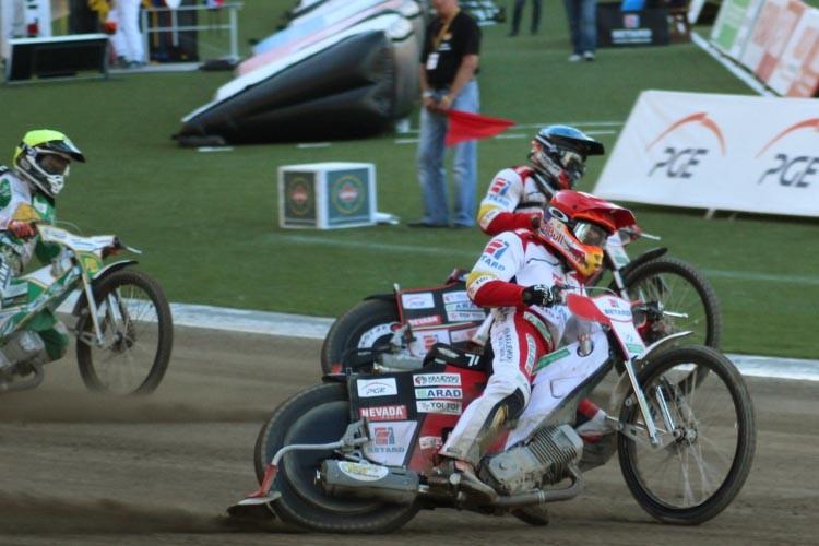 Juniorzy Betard Sparty wygrywają półfinał mistrzostw Polski, Lebiediew szaleje w Szwecji
