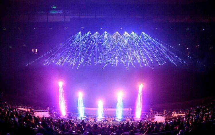 Fontanny wodne i tańczące ognie. Festiwal światła LightOn na Stadionie Wrocław