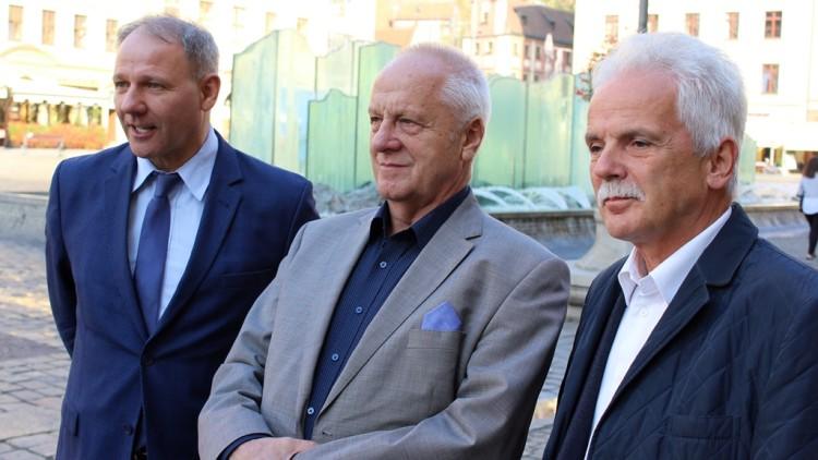 Stefan Niesiołowski popiera Stanisława Huskowskiego w wyborach do sejmiku