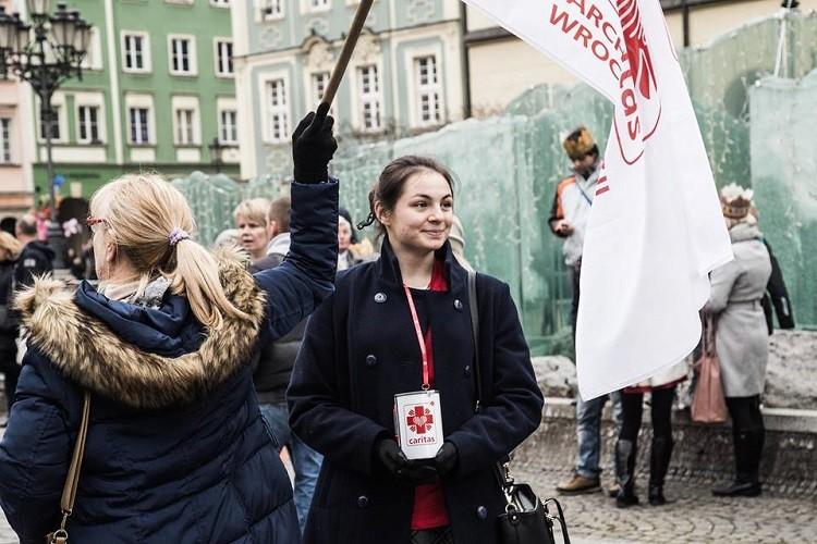 Podczas Orszaku Trzech Króli uzbierali 11 tys. złotych na jadłodajnię dla ubogich i bezdomnych