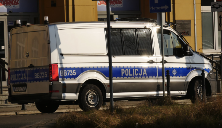 16–latek dla żartu wywołał alarm bombowy w szkole. Grożą mu poważne konsekwencje