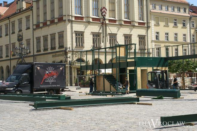 Miasto na reklamach w strefie kibica zarobi milion złotych