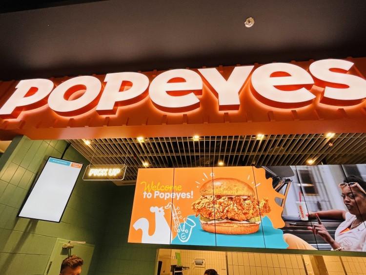 Wrocław: Pierwsza w Polsce restauracja Popeyes gotowa. My już jedliśmy!