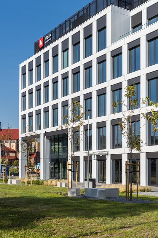 Wrocław: nowy biurowiec sprzedany za 40 mln euro [ZDJĘCIA]