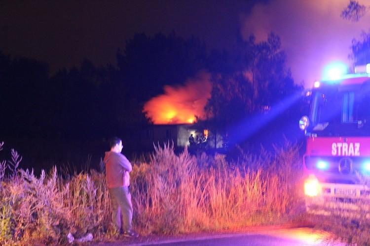 Wielki pożar na Kłokoczycach. Kilkanaście zastępów straży pożarnej w akcji [ZDJĘCIA]