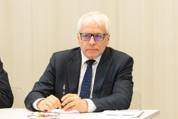 Wojewoda dolnośląski: Odra żyje, Bajkał niestety nie [ROZMOWA]