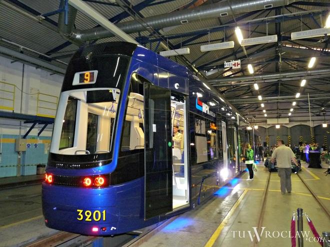 Zaczęła się korekta przystanków. Dopiero po jej zakończeniu nowe tramwaje PESA Twist wyjadą na wrocławskie tory