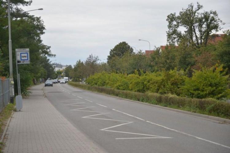 Chcą wybudować buspas przez środek Oporowa. Czy na pewno chodzi o poprawę jakości komunikacji miejskiej?
