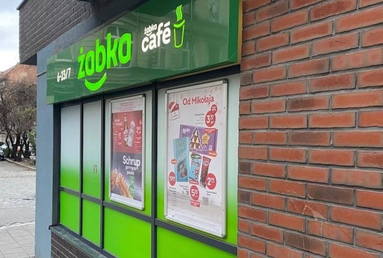 Wrocław: Klient Żabki groził śmiercią pracującym tam Ukrainkom