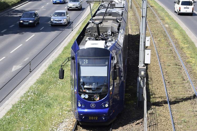 Zepsuty autobus blokował przejazd przez most Grunwaldzki