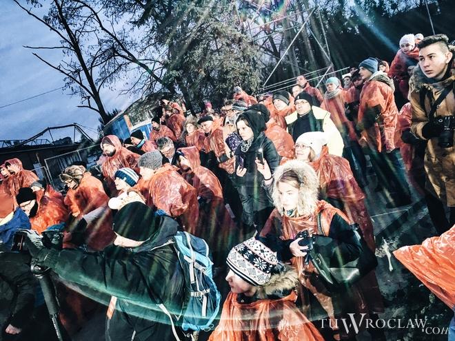 Największy pochód w historii miasta na inaugurację ESK 2016. 120 tysięcy osób przebudziło Wrocław