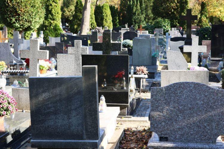 Zmarli we Wrocławiu - pogrzeby zaplanowane na 22.10.2024