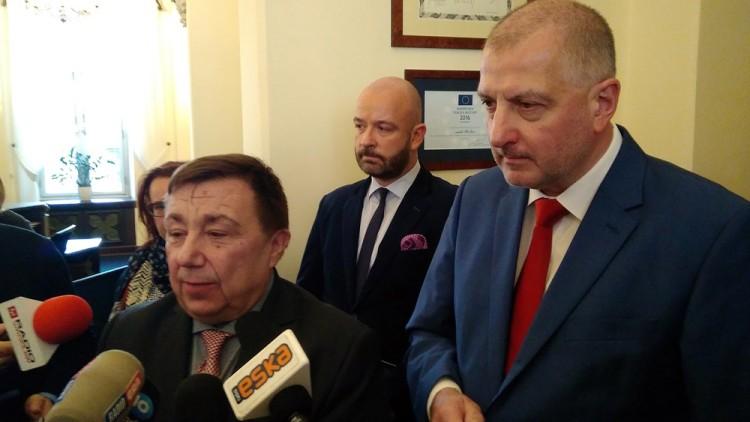Wrocław będzie pomagać ofiarom ataków na tle rasistowskim. Dostaną darmowych adwokatów i specjalną infolinię