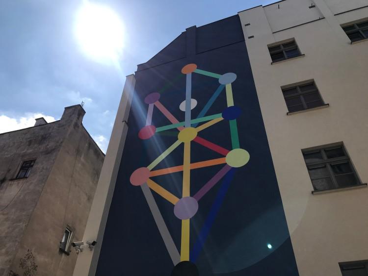 Nowy wrocławski mural pochłania zanieczyszczenia z powietrza! [ZDJĘCIA]