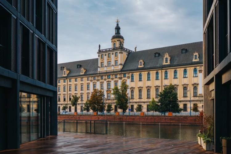 Top Marka 2021. Wrocławska uczelnia wśród silnych medialnie marek