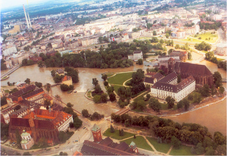 26 lat od powodzi we Wrocławiu. 12 lipca 1997 roku wielka woda zalała miasto