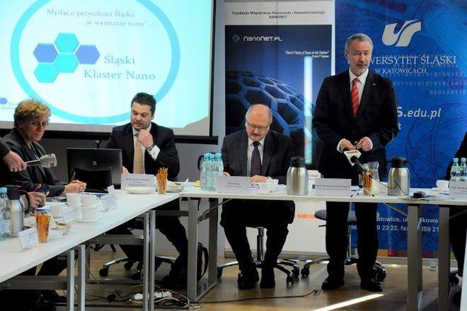 Naukowcy i przedsiębiorcy z całego regionu połączyli siły by promować nanotechnologię 