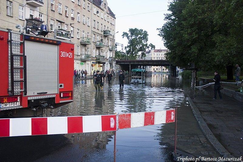 Najpoważniejsze uszkodzenia jeszcze przed ulicami