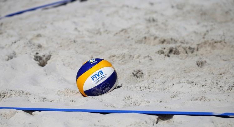 Siatkarze plażowi z Wrocławia wywalczyli złoty medal MPJ