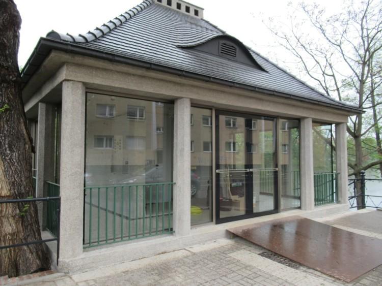 Miasto wyłoniło najemcę domku nad fosą. Cafe Berg poprowadzi pączkarnia