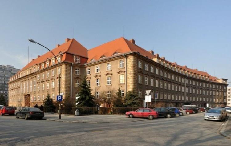 W ZUS również po ukraińsku. Ruszyły konsultacje dla uchodźców