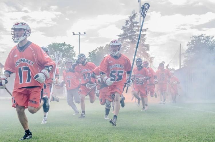 Treningi lacrosse dla dzieci i młodzieży. Wrocławscy Kosynierzy rekrutują