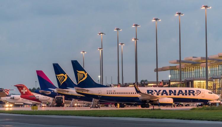Port Lotniczy Wrocław podsumowuje 2021 rok. Kiedy i dokąd lataliśmy najczęściej?