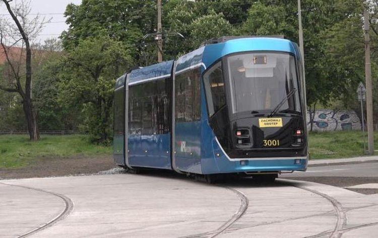 Koniec remontu torowiska i awaryjnej wymiany zwrotnic. Tramwaje wróciły na stałe trasy