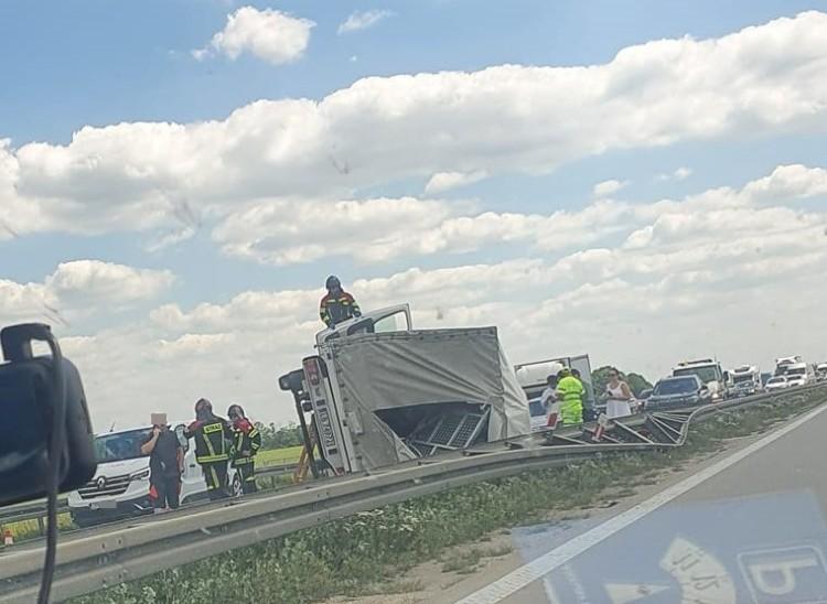 Korek na A4 pod Wrocławiem ma kilkanaście kilometrów. Utrudnienia także na AOW