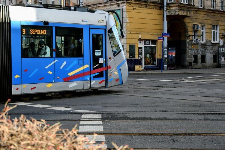 Od weekendu zmiany w rozkładach komunikacji miejskiej. Jak pojadą tramwaje?